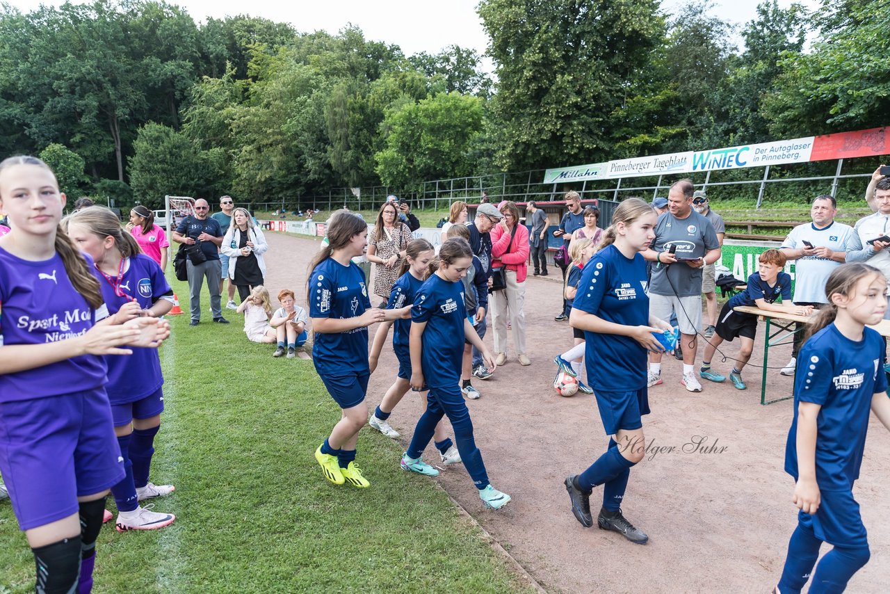 Bild 149 - Loewinnen Cup